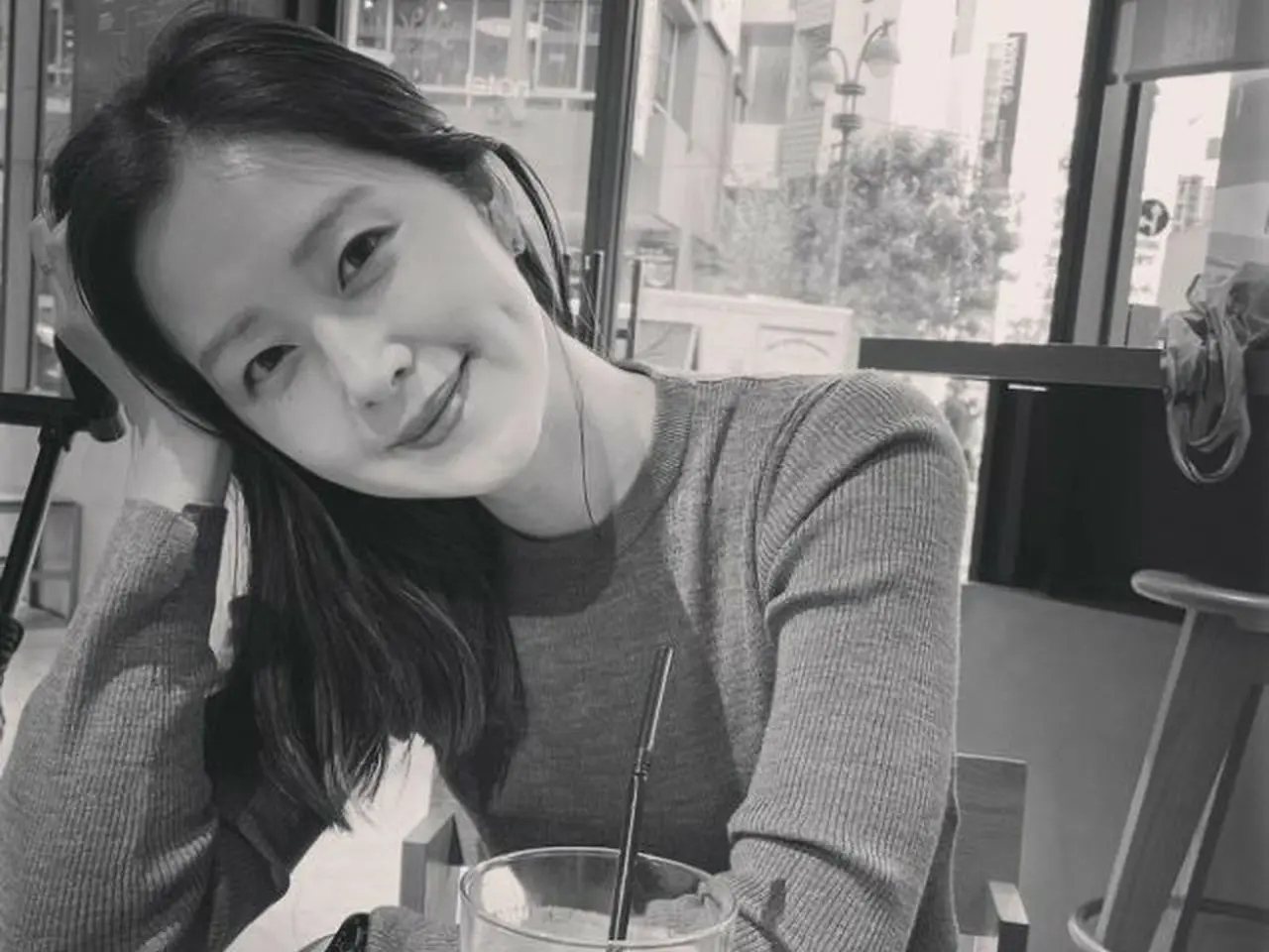 韓国でも人気の女優笛木優子（ユミン）、キュートなえくぼ