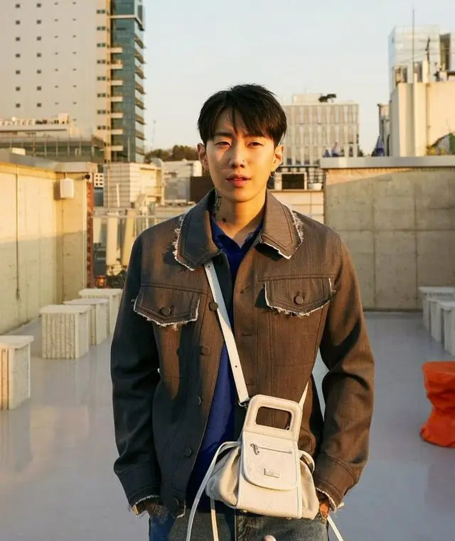 歌手パク・ジェボム自身が運用するヒップホップレーベルAOMG、H1ghr Musicの代表を突然辞職した中、SNSのアカウントまで削除した（画像提供:wowkorea）
