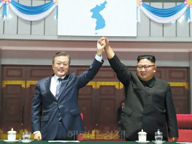グレゴリー・ミークス米下院外交委員長は「金正恩 朝鮮労働党総書記が、終戦宣言に署名することを願う」と語った（画像提供:wowkorea）