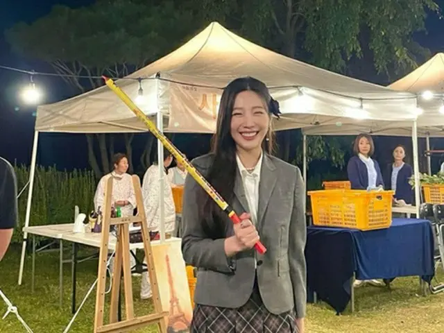 「Red Velvet」ジョイ、「今夜11時にも一人だけ」…さわやか笑顔で本番リアルタイム視聴をアピール（画像提供:wowkorea）