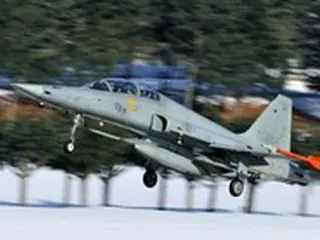 韓国空軍の戦闘機が墜落し操縦士死亡…「F5E」は事故が頻繁な老朽機