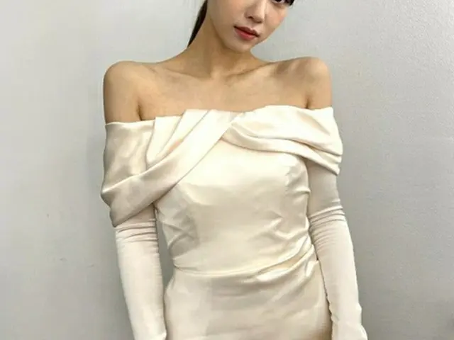イ・ミジュ(元LOVELYZ)、ほっそりとした肩ラインにびっくり…純白ドレス姿披露（画像提供:wowkorea）