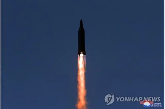 北朝鮮の朝鮮中央テレビは１２日、極超音速ミサイルの発射実験を１１日に行ったと報じた（資料写真）＝（朝鮮中央テレビ＝聯合ニュース）≪転載・転用禁止≫