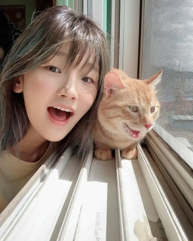 がん手術後の女優パク・ソダム、元気そうな近況ショットを公開…愛猫と幸せな日常（画像提供:wowkorea）