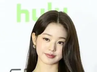 ウォニョン（IVE）、ライブ中に膝流血…プロ根性見せたパフォーマンスが話題