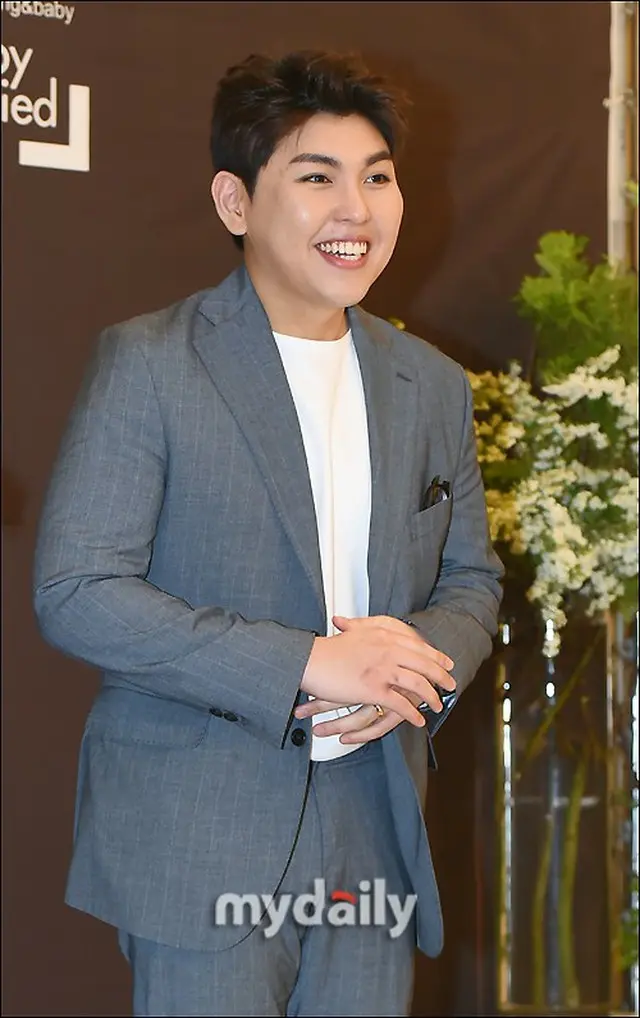 【公式】歌手ハン・ドングン、5月結婚報道に事務所がコメント「真剣交際中だが、結婚時期は未定」（画像提供:wowkorea）