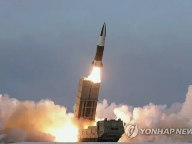 北朝鮮の朝鮮中央テレビは「戦術誘導弾」の発射実験を17日に実施したと報じた＝（朝鮮中央テレビ＝聯合ニュース）≪転載・転用禁止≫