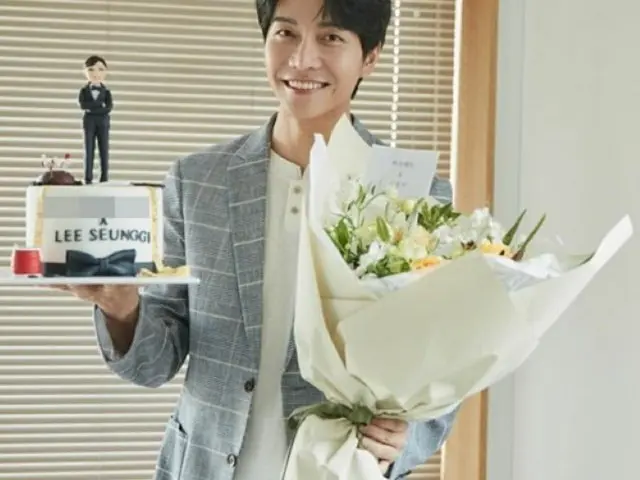 “癒し系イケメン”イ・スンギ、夢を叶えた爽やかえくぼスマイルで魅了…バラエティ番組で活躍中（画像提供:wowkorea）