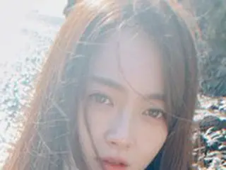 女優コ・アラ、吸い込まれそうな透き通った瞳…自撮り写真を公開