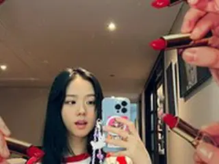 「BLACKPINK」JISOO、細すぎる腰…春節控えダイエット欲を刺激