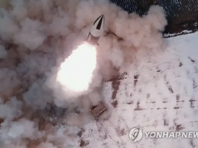 朝鮮中央テレビが報じた弾道ミサイルの発射場面（資料写真）＝（聯合ニュース）