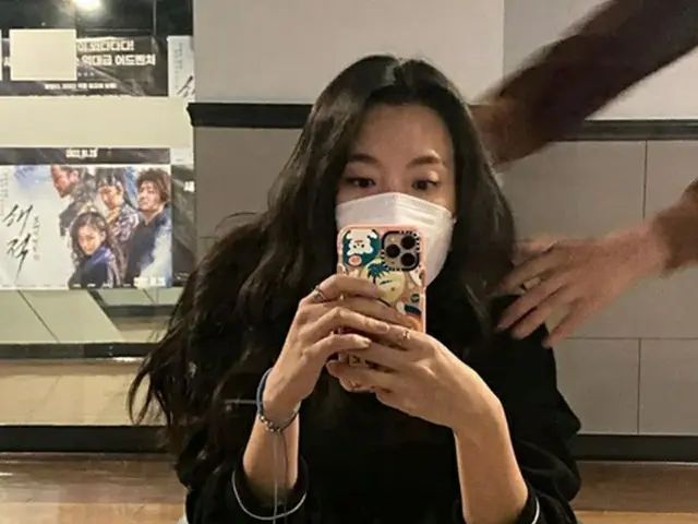 女優ハン・ヒョジュ、俳優イ・グァンスが補正した写真を公開…清純美貌に視線が集まる（画像提供:wowkorea）
