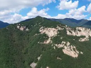 春川で山火事...ヘリコプター動員して2時間後に鎮火＝韓国