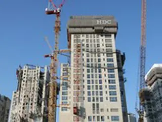光州マンション崩壊現場の28階部分で行方不明者が遺体で発見される＝韓国