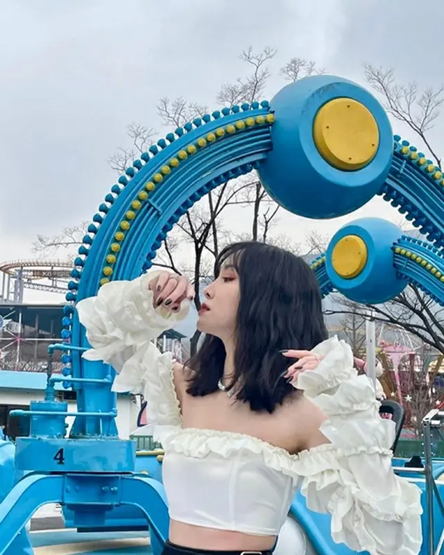元「GFRIEND」のユジュが細い腰を自慢した。（画像提供:wowkorea）
