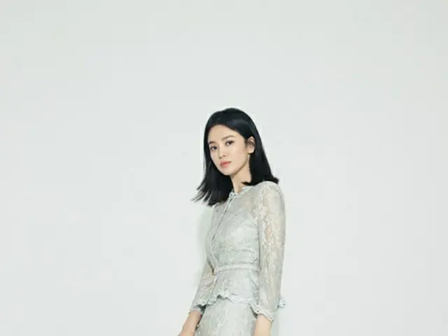 女優ソン・ヘギョ、ハイヒール＆シースルー…ブランド級の美脚を披露（画像提供:wowkorea）