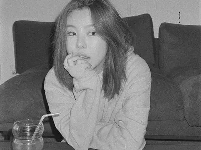 フィイン（MAMAMOO）、モノクロ写真から伝わる美貌が話題（画像提供:wowkorea）