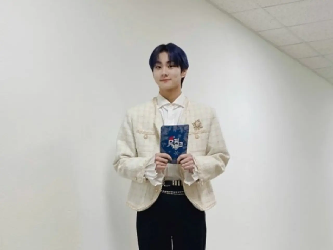 ENHYPEN」のジョンウォン、「ミュージックバンク」のスペシャルMC