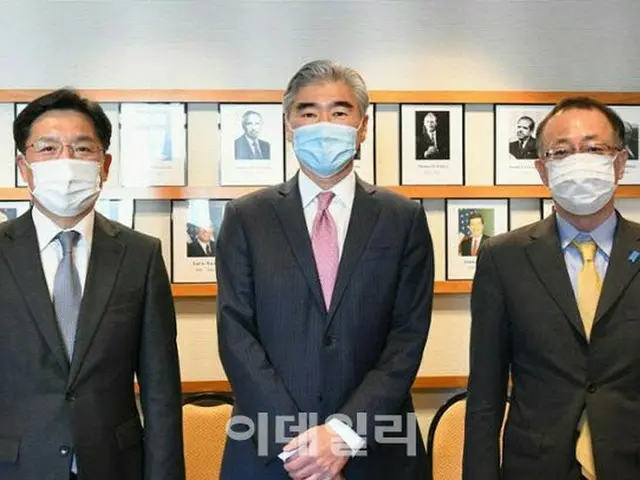 写真左から北朝鮮核問題をめぐる韓・米・日首席代表（画像提供:wowkorea）
