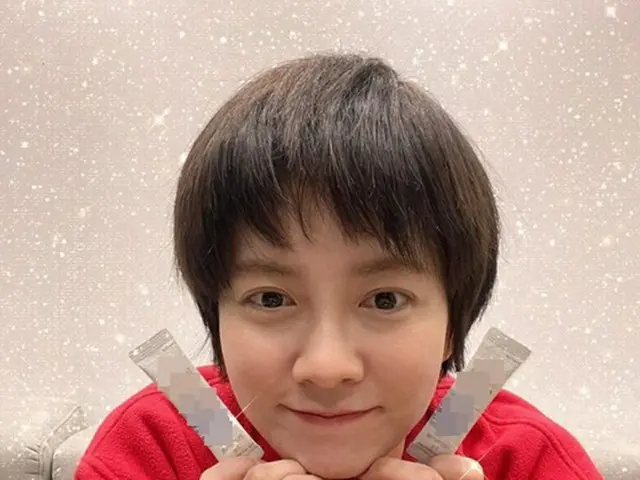 女優ソン・ジヒョ、ショートカットでボーイッシュな魅力…「無事であることをお伝えします」（画像提供:wowkorea）