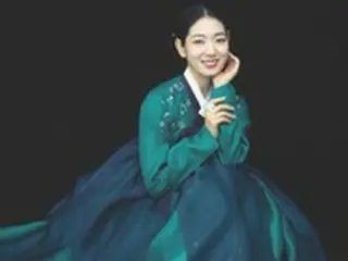 “新妻＆プレママ”女優パク・シネ、韓服姿を公開…“韓国の伝統衣装”とハッシュタグ