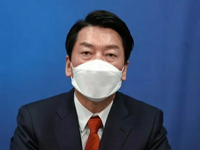 妻の新型コロナウイルス感染に涙をこらえる安哲秀…「状態が良くない」=韓国（画像提供:wowkorea）