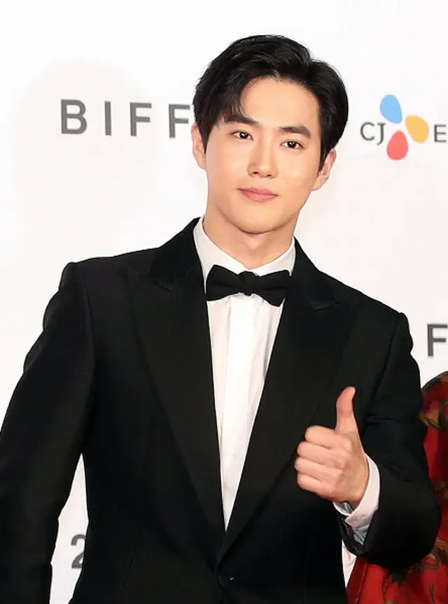 「EXO」のメンバー・スホがファンの隣に戻ってきた（画像提供:wowkorea）