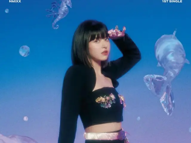 “JYP新人ガールズグループ”「NMIXX」LILY＆ジウ＆ギュジン、童話の主人公のようなビジュアル披露　写真はLILY。（画像提供:wowkorea）