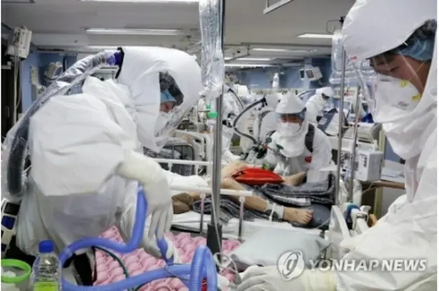 新型コロナ対応にあたる医療従事者（資料写真）＝（聯合ニュース）