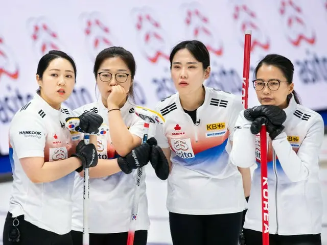 “メガネ先輩”率いる女子カーリング韓国、準決勝進出ならず（画像提供:wowkorea）