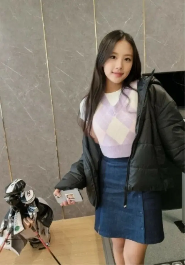 元サッカー選手 イ・ドングクの娘ジェシちゃん、家に着いてすぐ気絶…ファッションショーのモデルに続き、広告撮影まで（画像提供:wowkorea）