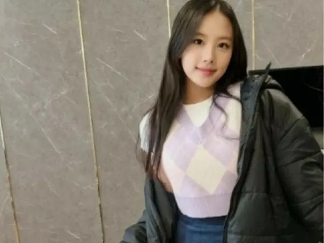 元サッカー選手 イ・ドングクの娘ジェシちゃん、家に着いてすぐ気絶…ファッションショーのモデルに続き、広告撮影まで（画像提供:wowkorea）