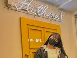 ソリョン（AOA）、ロングブーツがぶかぶか？すらりと伸びた11字の脚
