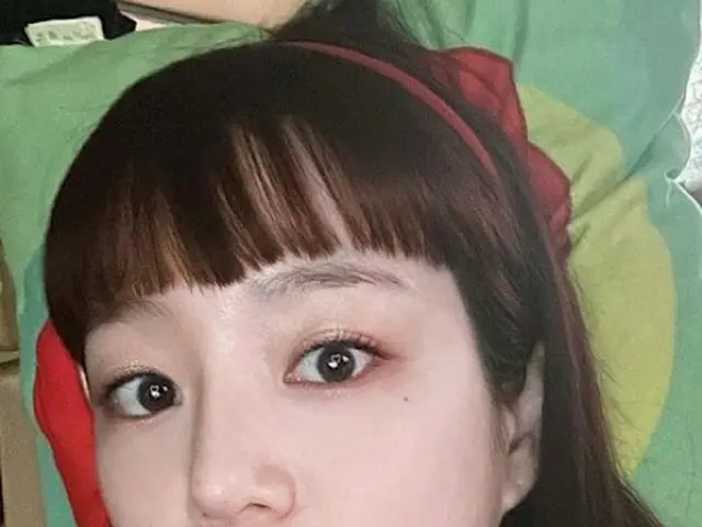 女優イ・ユビ、前髪下ろしたらもっと若く見える…「31歳の童顔王者」（画像提供:wowkorea）