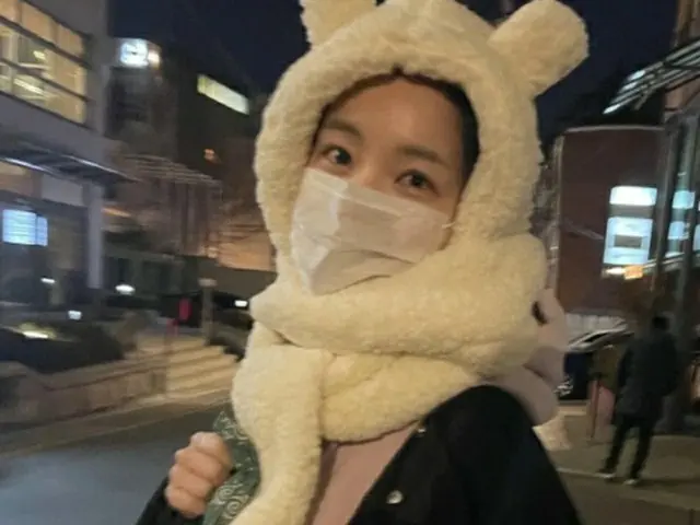 女優イ・ユビ、日常を公開…クマの耳でキュートな魅力（画像提供:wowkorea）