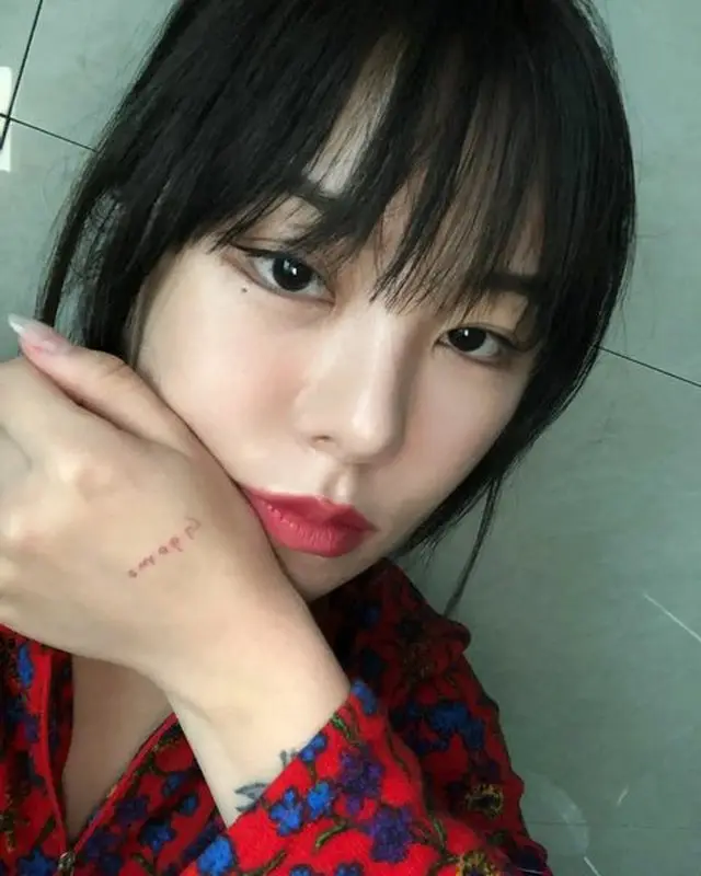 フィイン（MAMAMOO）、市場のパジャマを着てもこの美貌（画像提供:wowkorea）