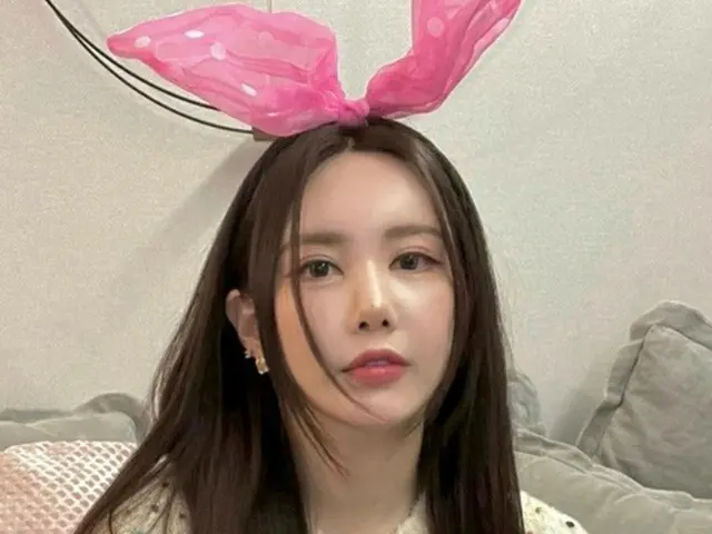 「T-ARA」キュリ、ピンクのリボンひとつで完成…実年齢を疑うラブリーなビジュアル（画像提供:wowkorea）