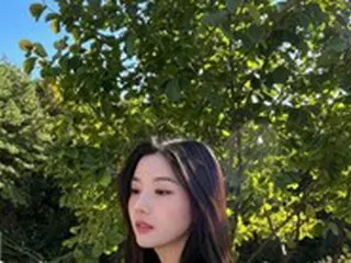 クォン・ウンビ（元IZ*ONE）、春の妖精が降臨…空色ワンピにさらさらロングヘアがまぶしい近況ショット