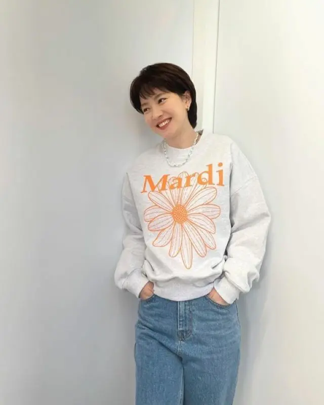 女優ソン・ジヒョ、シンプルな着こなしでボーイッシュな魅力を存分に発散（画像提供:wowkorea）