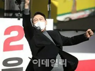 ソウルで遊説に回る尹錫悦「運動圏と政権の交代が全て」=韓国