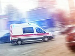 「目的地とは違う方向に」…女子大生、走行中のタクシーから降り死亡＝韓国