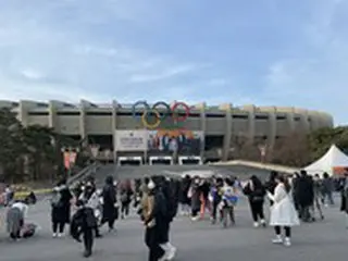 「BTS」の韓国コンサート本日初日、ファンたちの声「BTSオッパたちに会えると思ったら、夜も眠れませんでした」