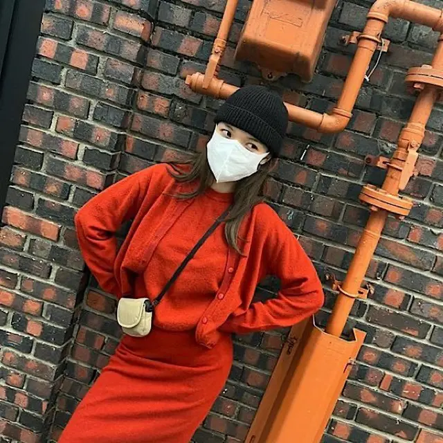 ジミン（元AOA）、公園ですっかりハマっているこれは？…「きれいなスタイルは健在」（画像提供:wowkorea）