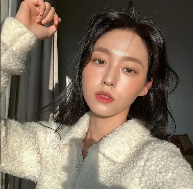 グループ「AOA」のメンバー兼女優ソリョンが美肌を披露した。（画像提供:wowkorea）