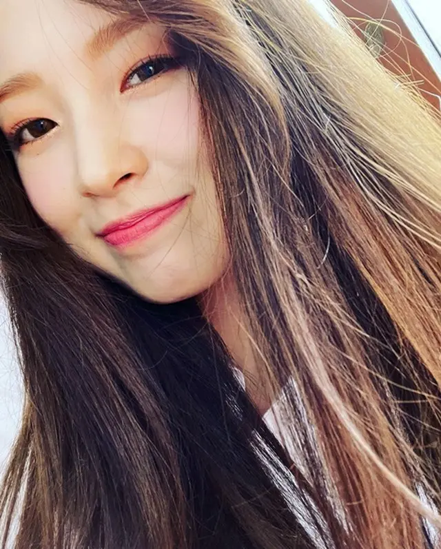 新型コロナ感染のアリン（OH MY GIRL）、ファンを安心させるコメント投稿「心配かけてごめん、健康でいようね」（画像提供:wowkorea）