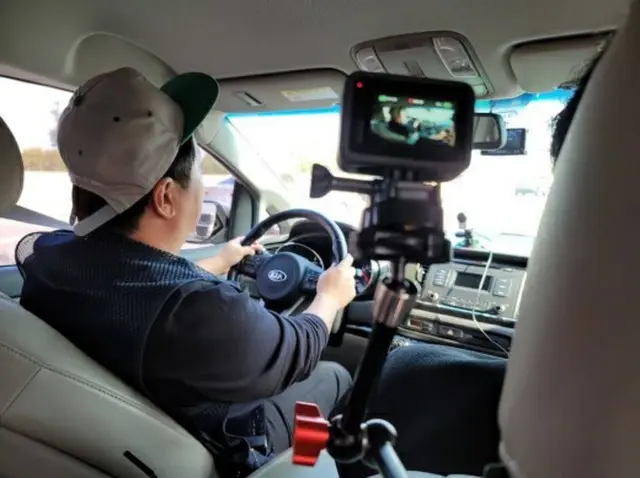 タレントのチョン・ヒョンドン、警察署を訪れ「運転中のスマホ使用」を自ら申告…反則金6万ウォン（画像提供:wowkorea）