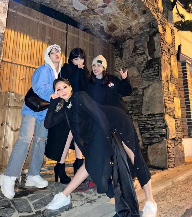 「2NE1」の完全体の集まりがファンたちの懐かしさを解いた（画像提供:wowkorea）