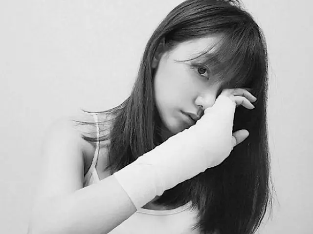女優イ・チェヨン、腕に包帯巻いて「3度火傷」… どうしたの？（画像提供:wowkorea）