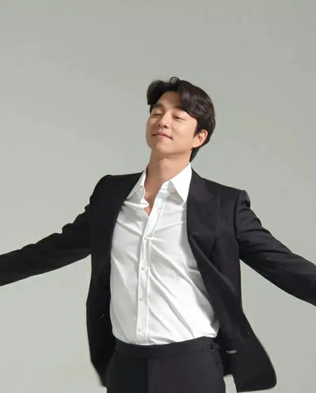 俳優コン・ユ、スーツ姿のずば抜けた比率を披露（画像提供:wowkorea）