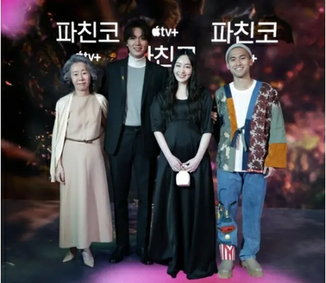 （左から）主演のユン・ヨジョン、イ・ミンホ、キム・ミンハ、ジン・ハ（アップルＴＶ＋提供）＝（聯合ニュース）≪転載・転用禁止≫